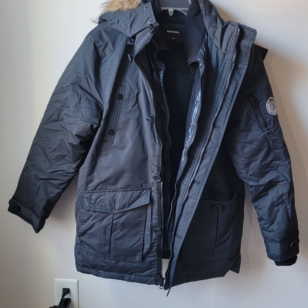 Diesel 18/20 Charcoal Puffer Jacket with Fur Hood Size M/L New